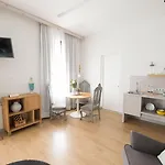 Catalina Отель 3*