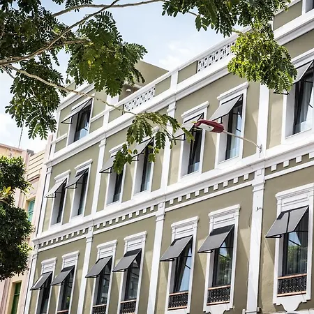Catalina Hotel 3*
